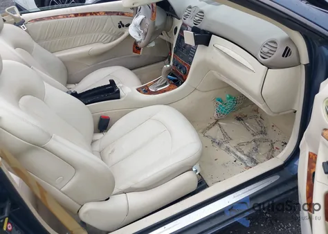 2005 Mercedes-Benz Clk 320 из США, поврежденный, VIN WDBTK65G75T049166